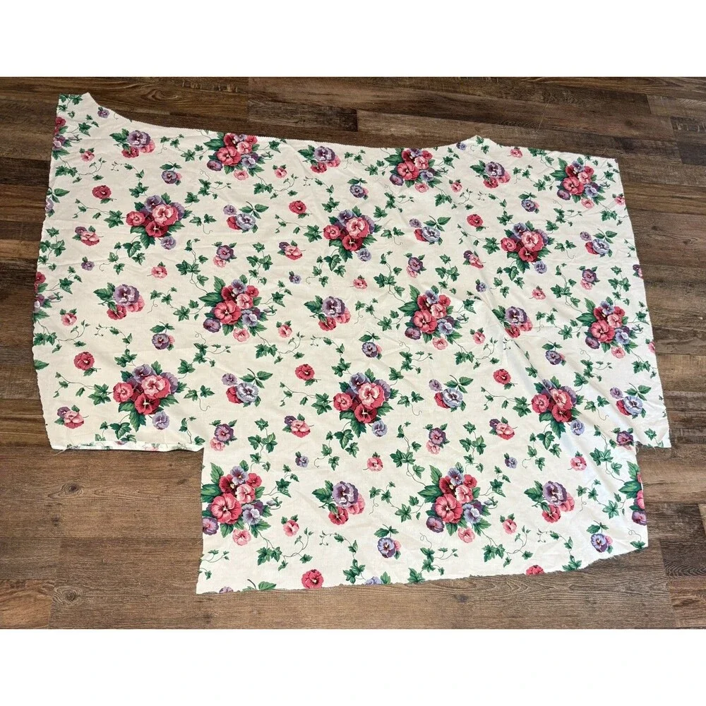 Vintage Waverly Pretty Pansy Pansies Floral Fabric Remnant For Sewing Textile